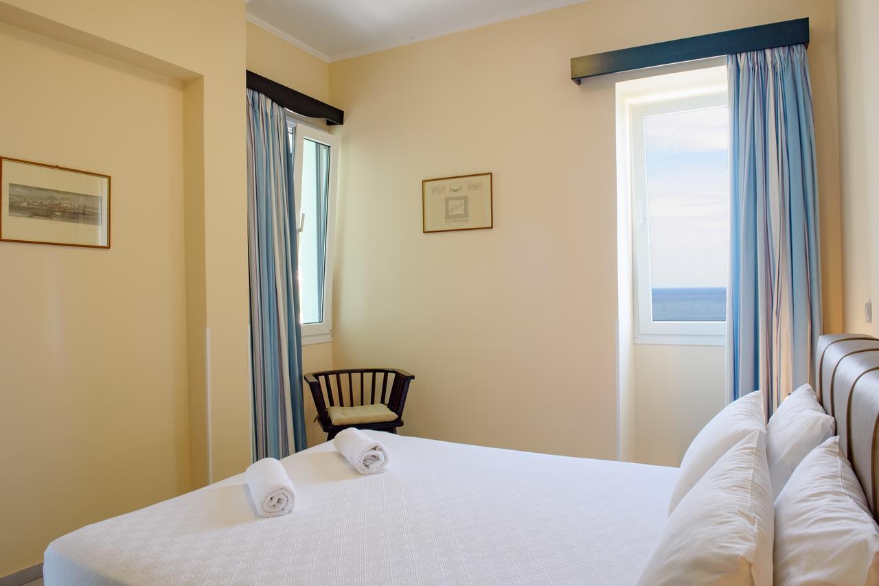 Sea Breeze Apartments Chios Monolia Extérieur photo